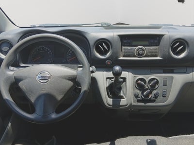 2020 Nissan URVAN 4 PTS AMPLIA TM5 AAC DESEM TRAS 15 PAS