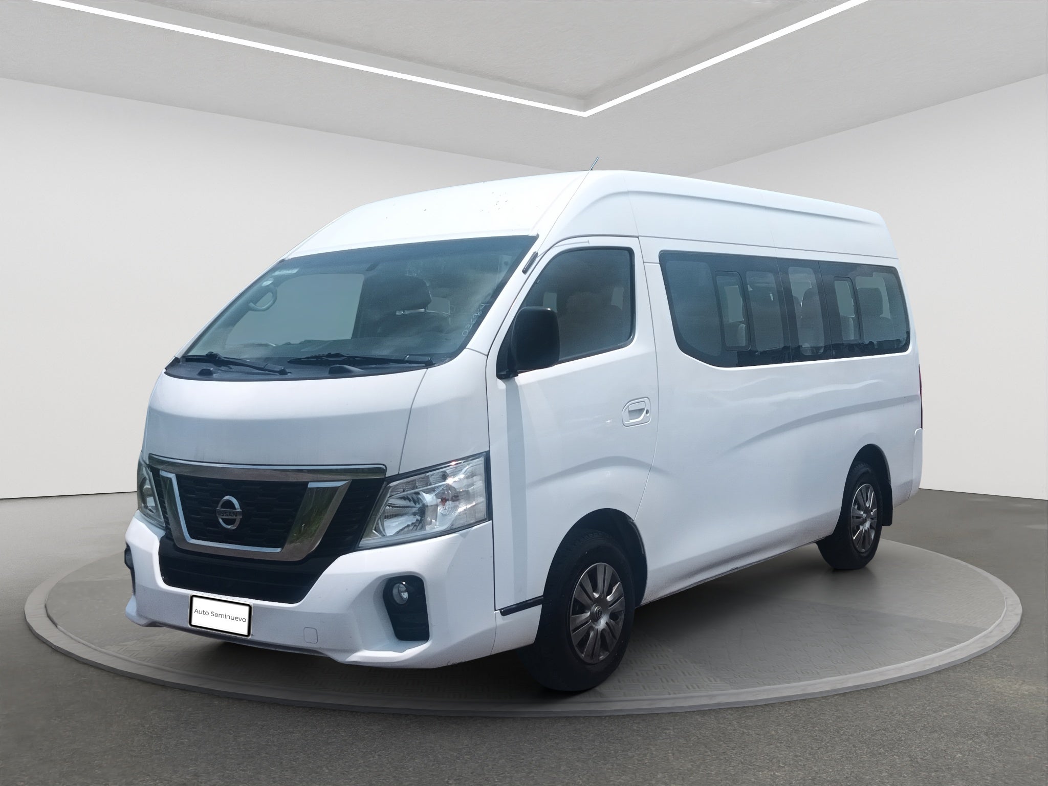 2020 Nissan URVAN 4 PTS AMPLIA TM5 AAC DESEM TRAS 15 PAS