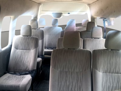 2020 Nissan URVAN 4 PTS AMPLIA TM5 AAC DESEM TRAS 15 PAS
