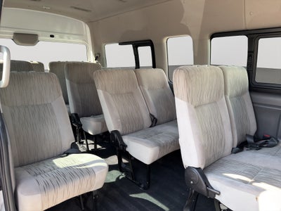 2020 Nissan URVAN 4 PTS AMPLIA TD TM5 AAC DESEM TRAS 15 PAS