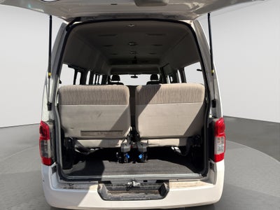 2020 Nissan URVAN 4 PTS AMPLIA TD TM5 AAC DESEM TRAS 15 PAS