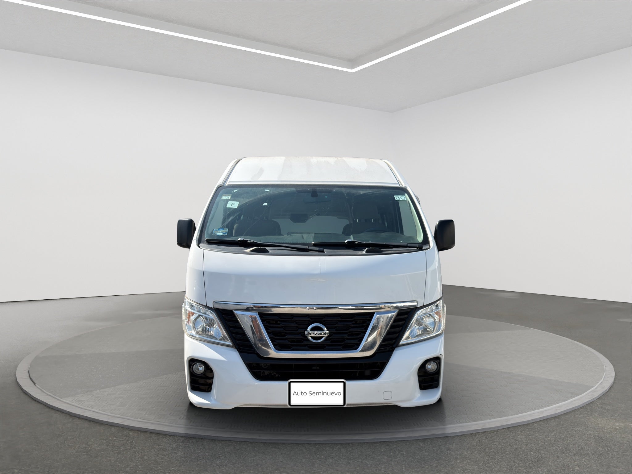 2020 Nissan URVAN 4 PTS AMPLIA TD TM5 AAC DESEM TRAS 15 PAS