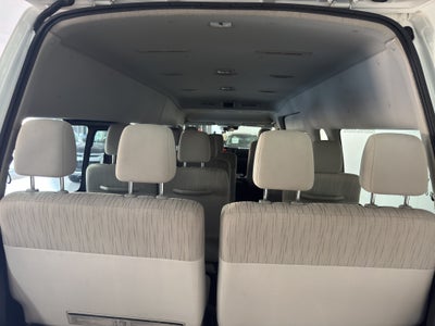 2024 Nissan URVAN 4P AMPLIA L42.5 MAN 15PAS PSEG