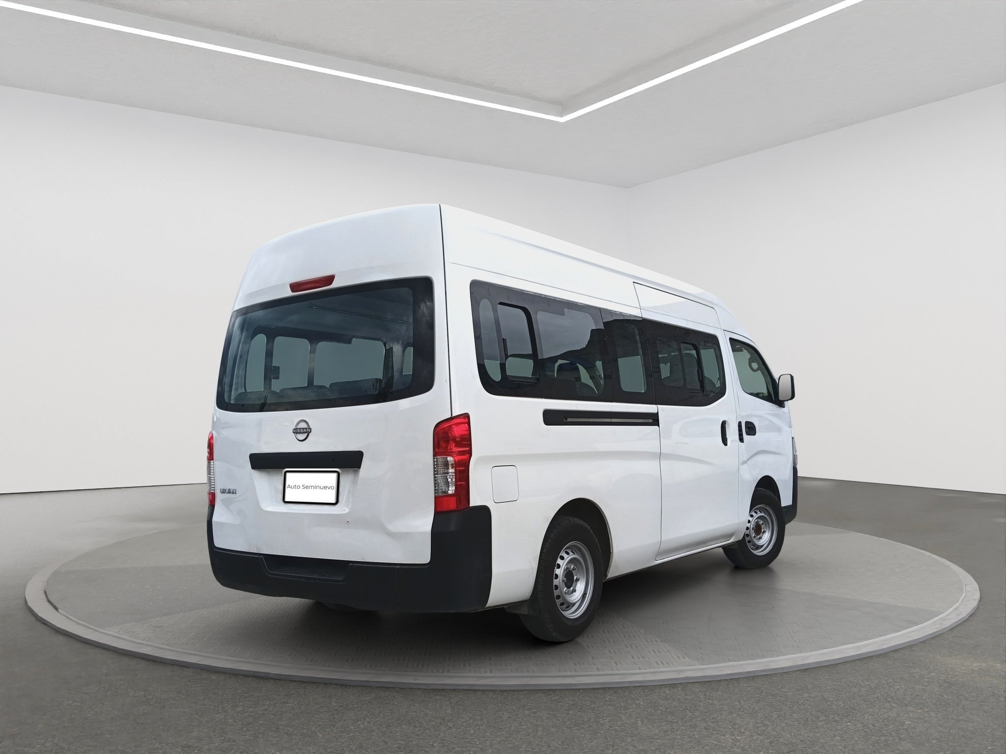 2025 Nissan URVAN 14 PAS