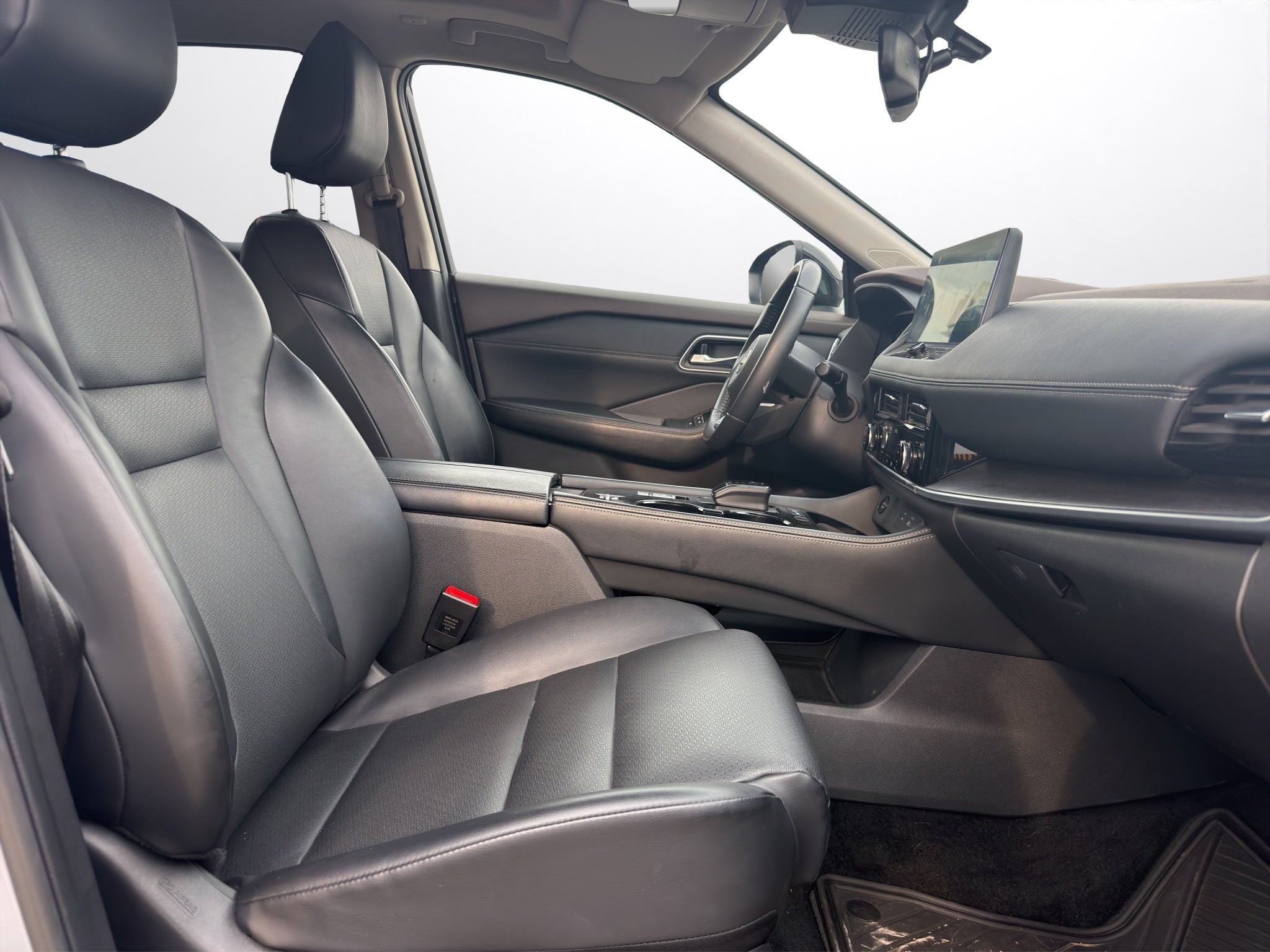 2025 Nissan X-TRAIL 5P PLATINUM E.POWER HEV L31.5 AUT