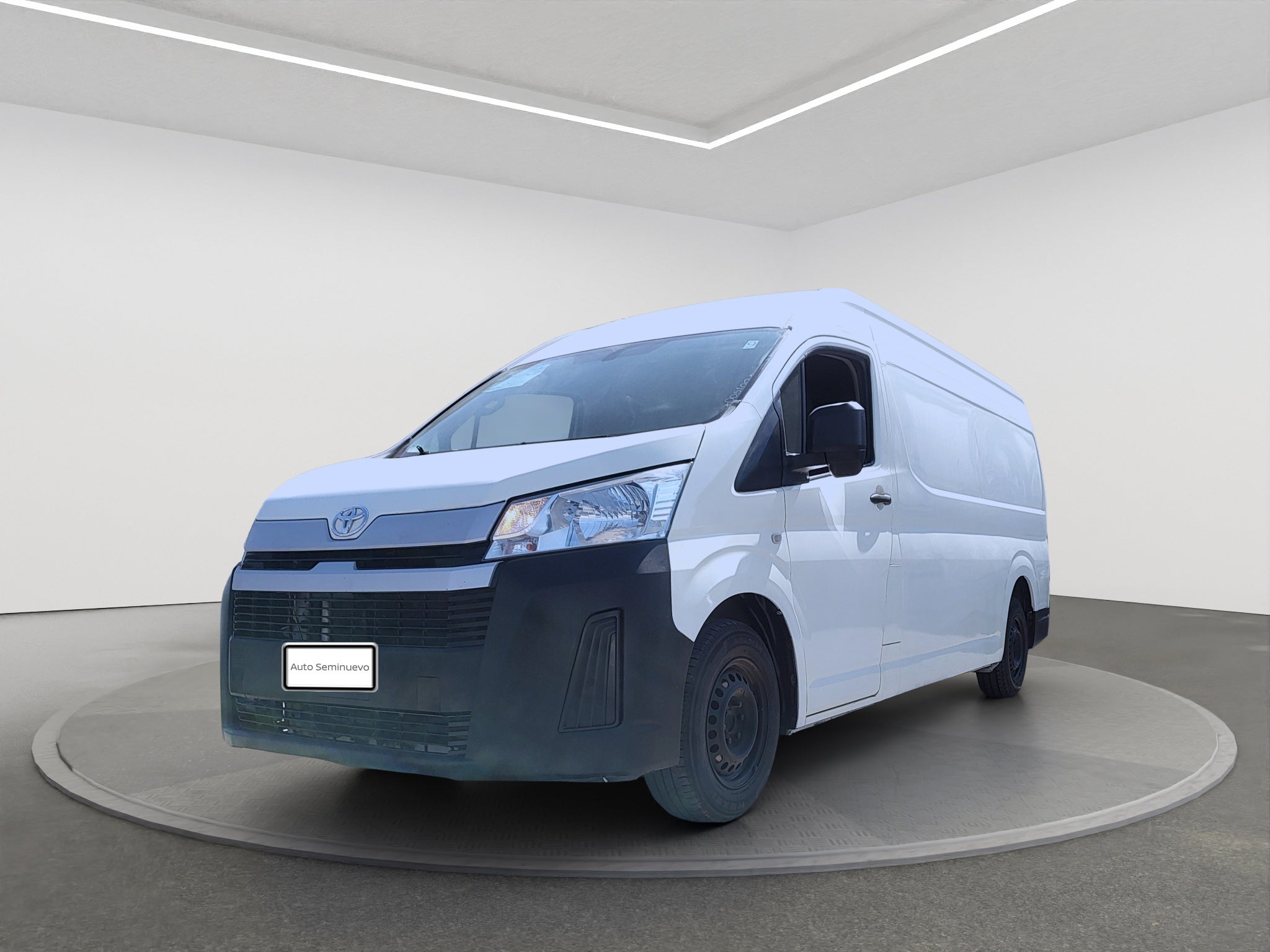 2022 Toyota HIACE 4 PTS DX SUPERLARGA TM5 CVENTANAS