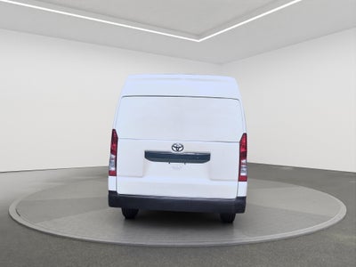 2022 Toyota HIACE 4 PTS DX SUPERLARGA TM5 CVENTANAS