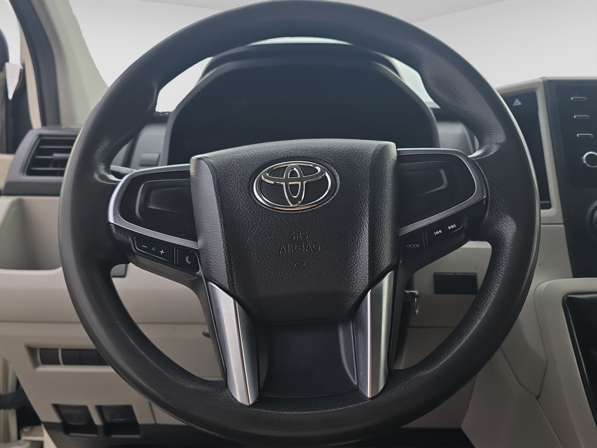 2020 Toyota HIACE 5 PTS DX SUPERLARGA TM5 TOLDO ALTO