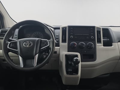 2020 Toyota HIACE 5 PTS DX SUPERLARGA TM5 TOLDO ALTO