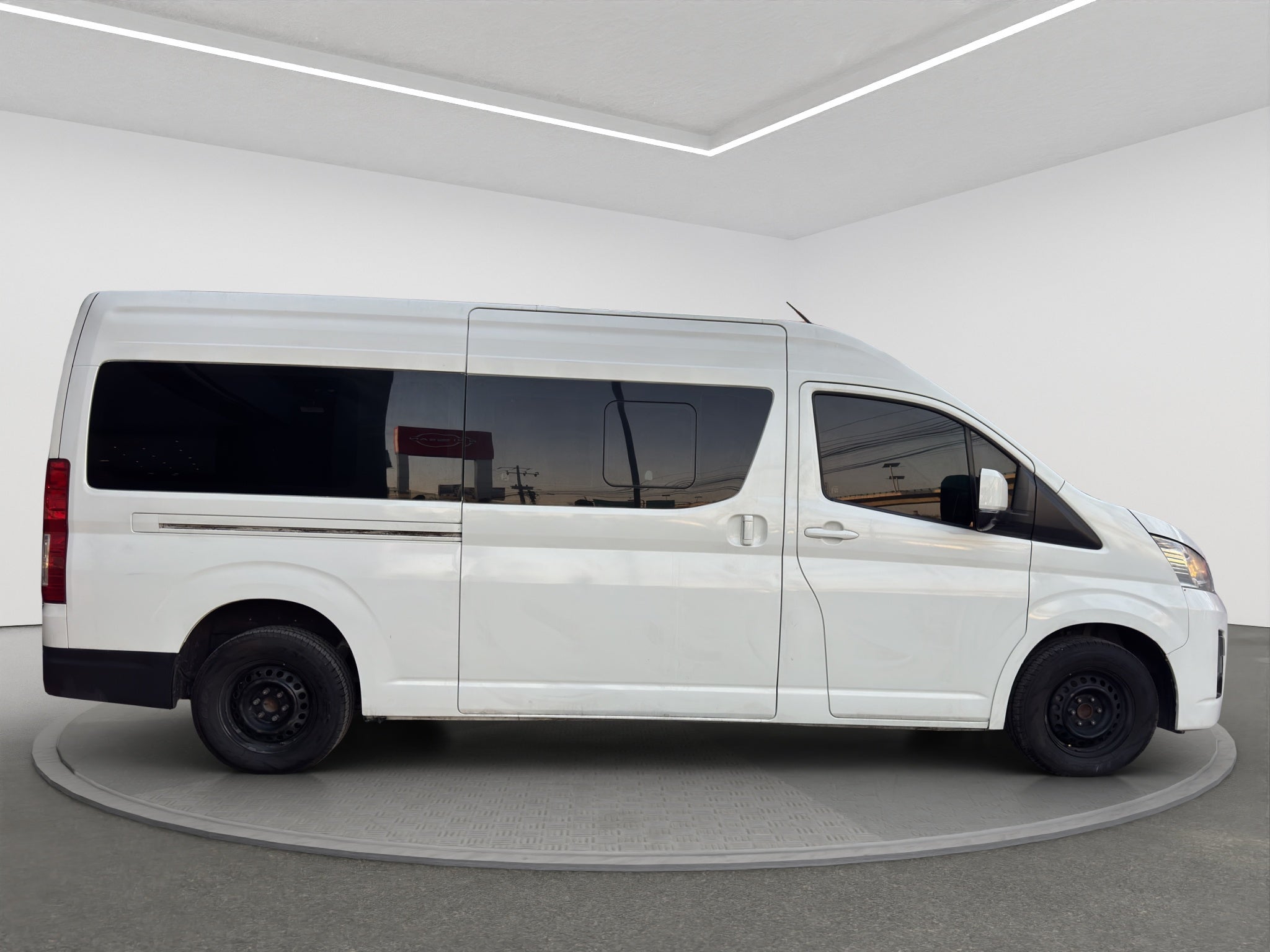 2021 Toyota HIACE 4 PTS GL TM5 12 PAS