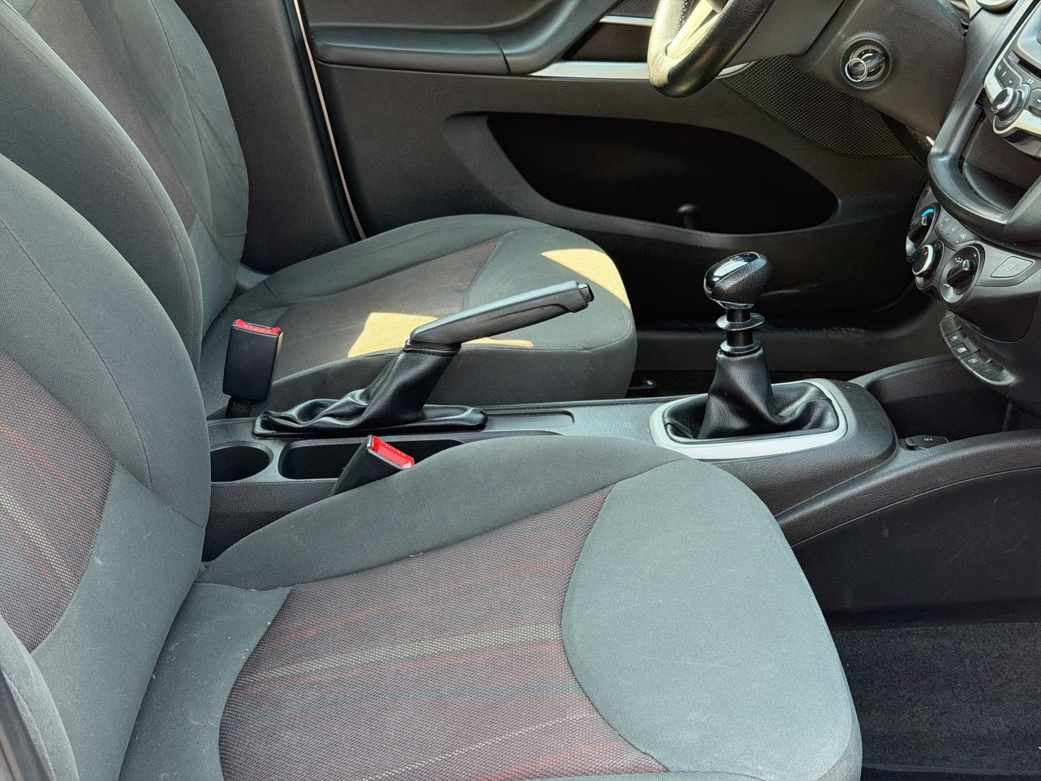 2020 Chevrolet AVEO 4 PTS LS TM5 AAC R-14