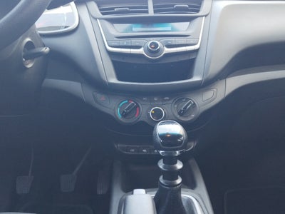 2020 Chevrolet AVEO 4 PTS LS TM5 AAC R-14