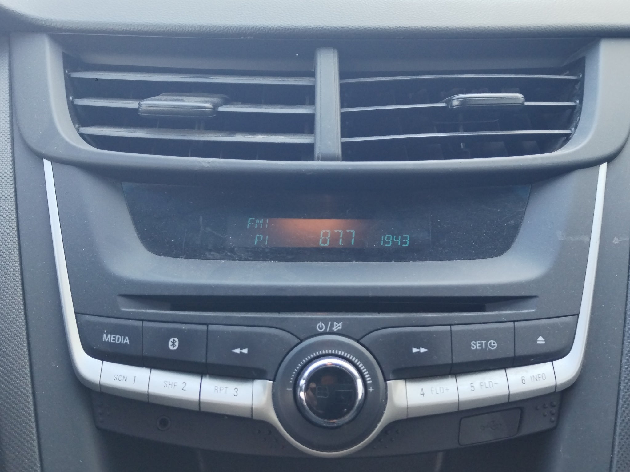 2020 Chevrolet AVEO 4 PTS LS TM5 AAC R-14