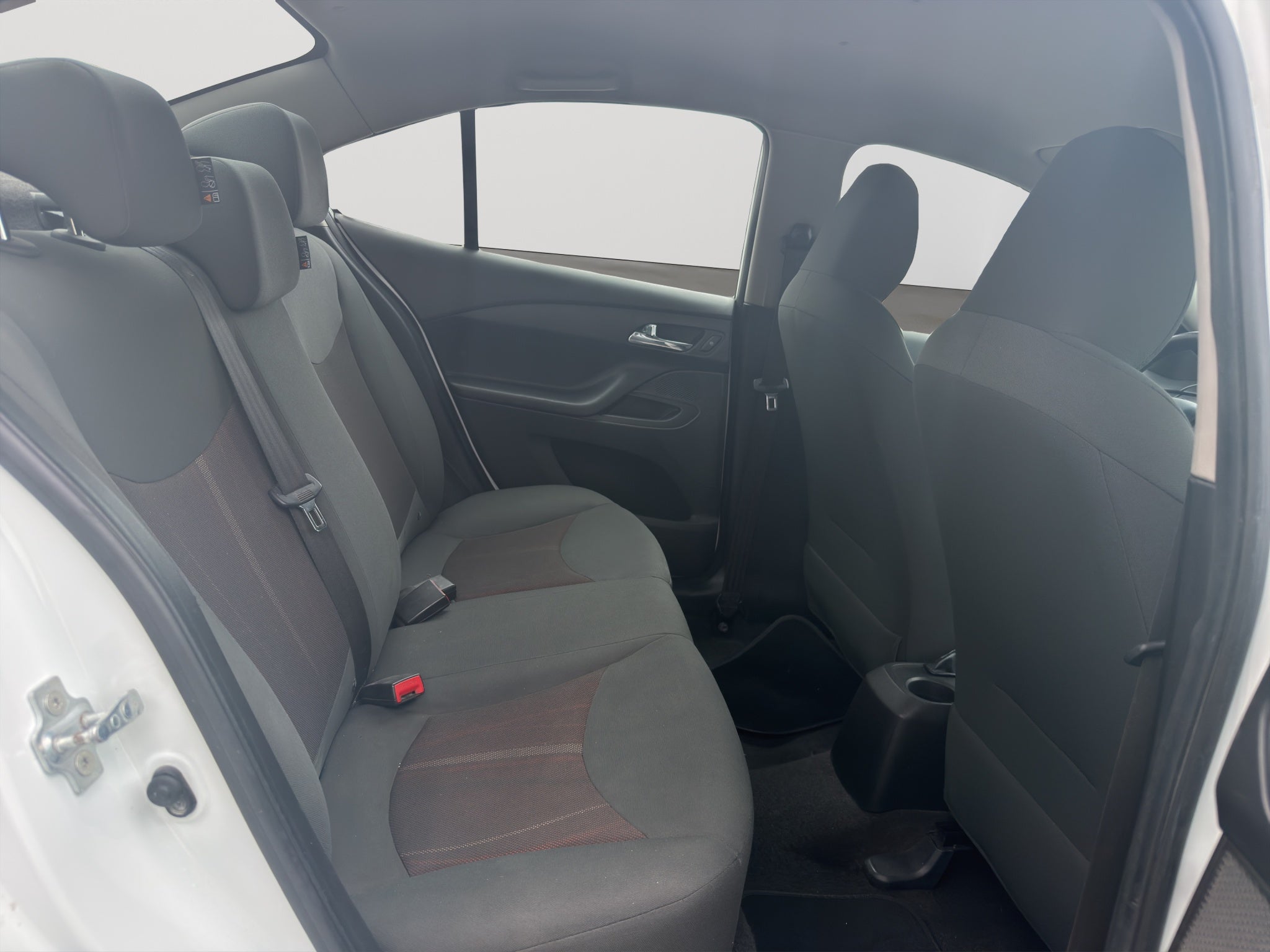 2020 Chevrolet AVEO 4 PTS LS TM5 AAC R-14