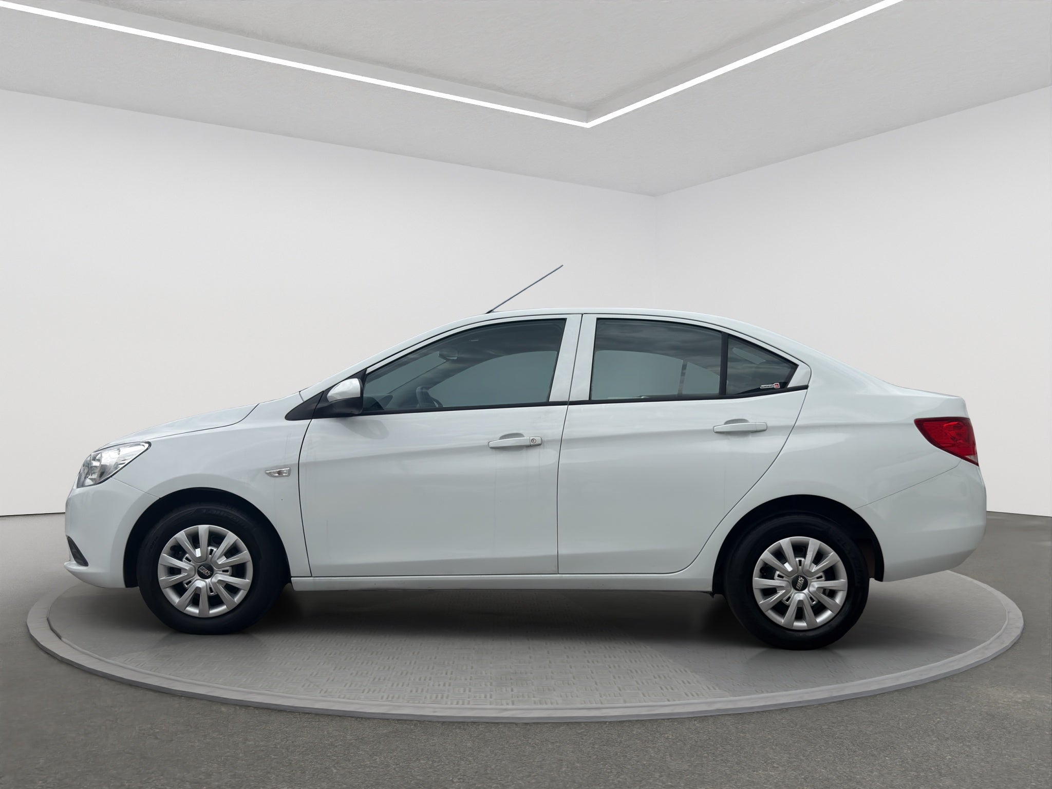 2020 Chevrolet AVEO 4 PTS LS TM5 AAC R-14