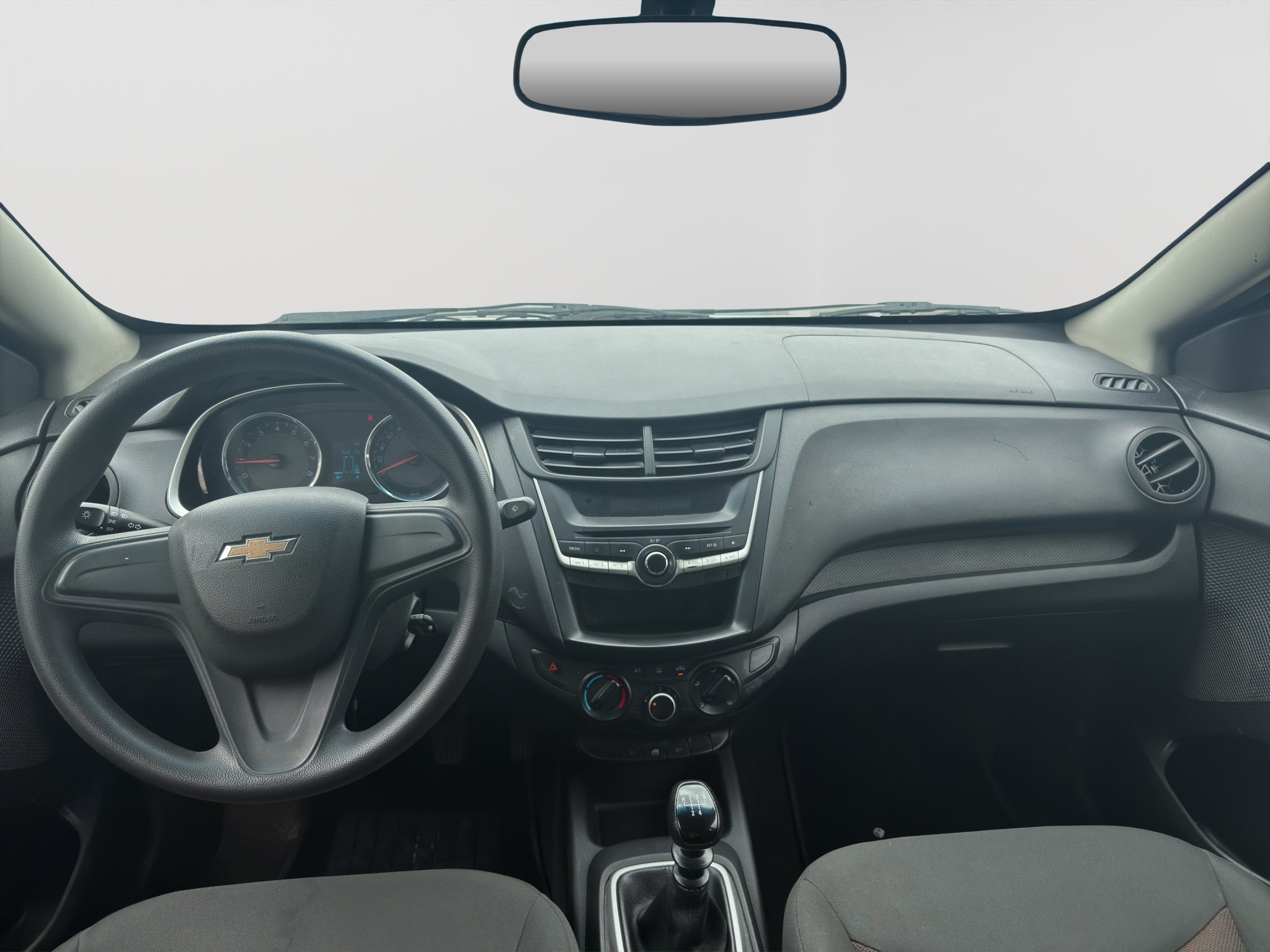 2020 Chevrolet AVEO 4 PTS LS TM5 AAC R-14