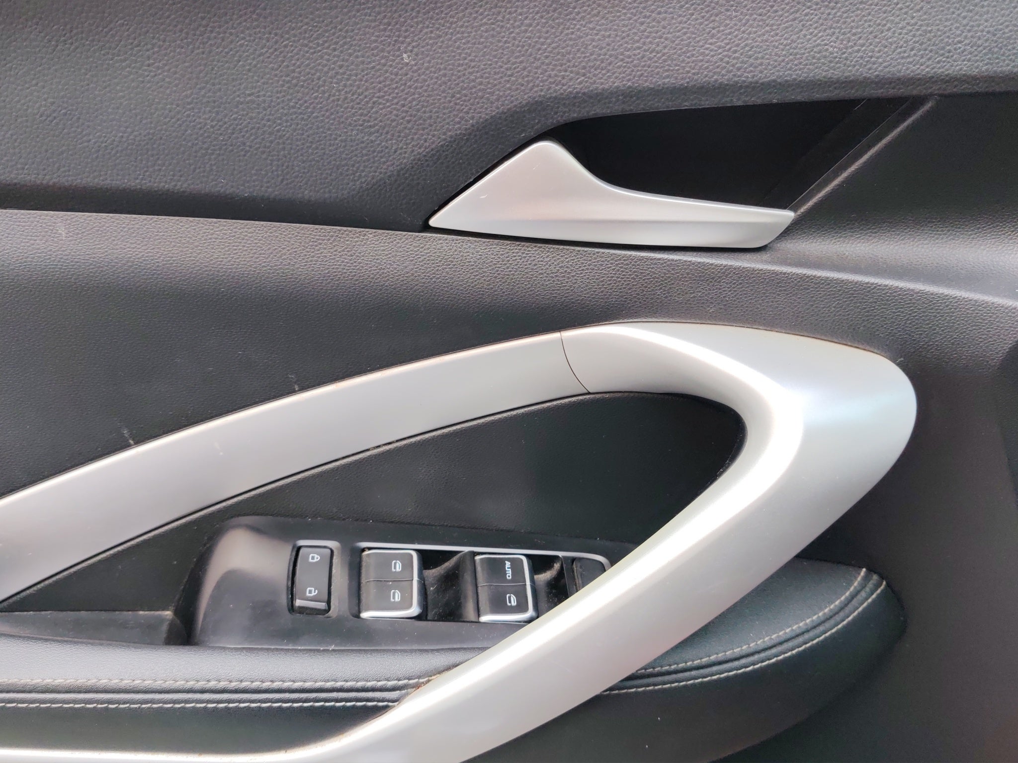 2022 Chevrolet CAPTIVA A 5 PTS LT 15T TA AAC 7 PAS RA-18