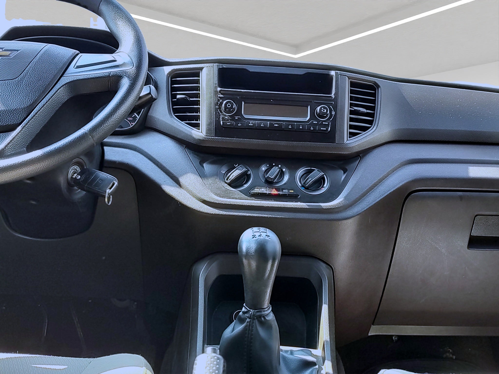 2023 Chevrolet TORNADO B 4 PTS LS 15L TM5 AAC RA-14