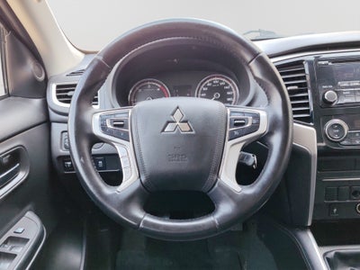 2022 Mitsubishi L200 4 PTS GLX CABINA DOBLE 24TD TM5 4X4