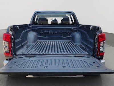 2022 Mitsubishi L200 4 PTS GLX CABINA DOBLE 24TD TM5 4X4