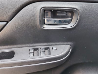 2022 Mitsubishi L200 4 PTS GLX CABINA DOBLE 24TD TM5 4X4