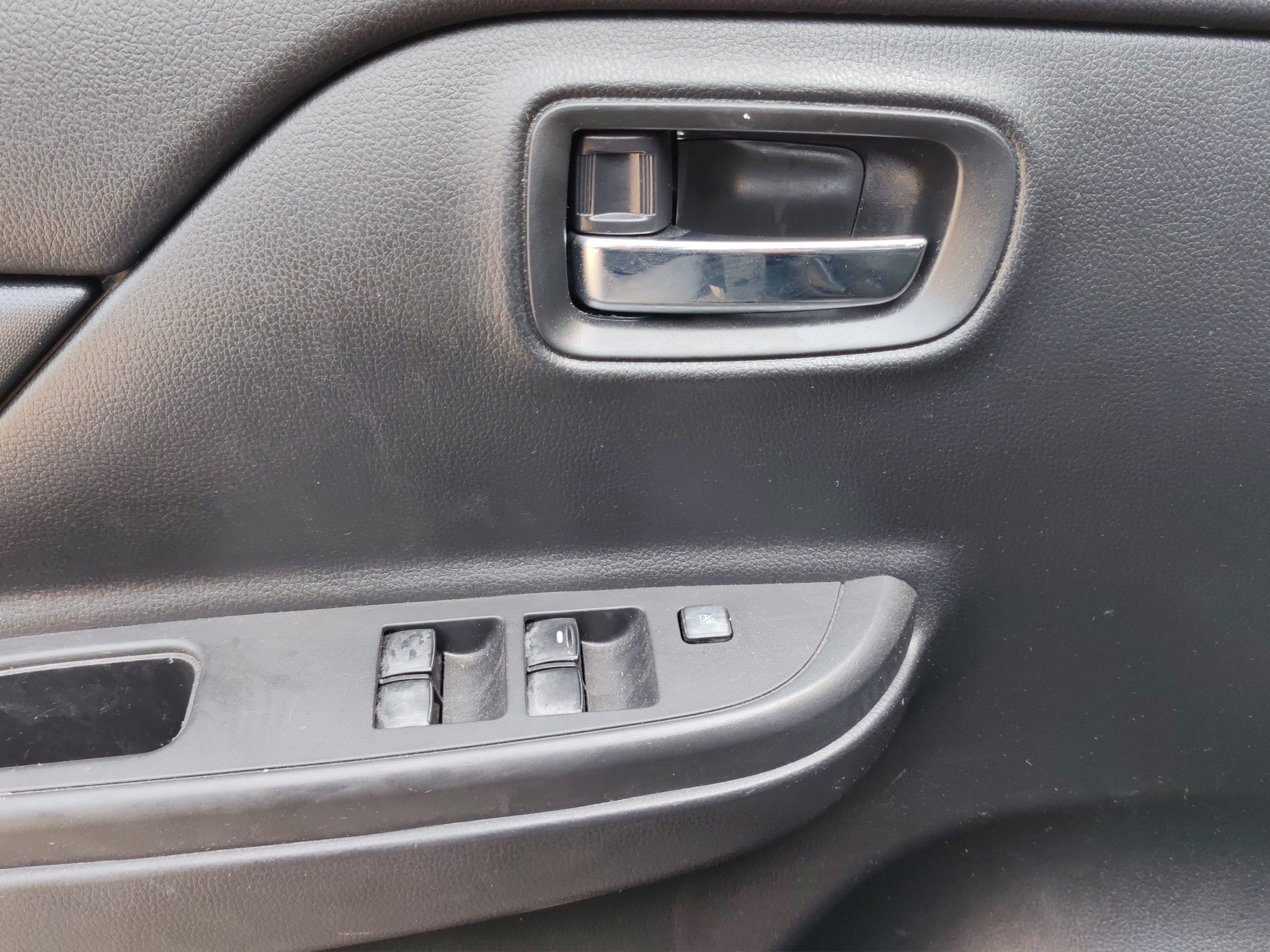 2022 Mitsubishi L200 4 PTS GLX CABINA DOBLE 24TD TM5 4X4