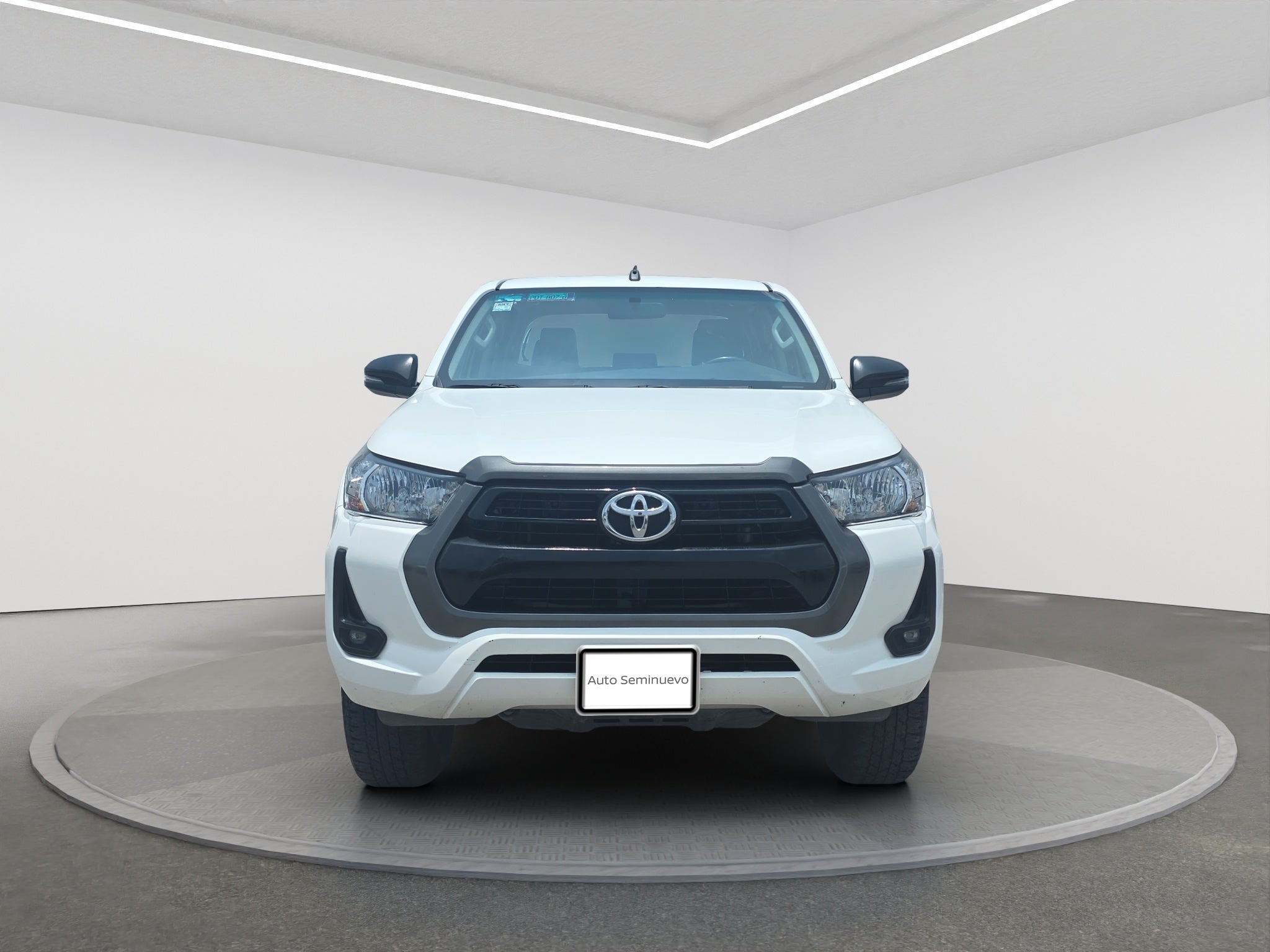 2024 Toyota HILUX 4P DOBLE CABINA SR L42.7 MAN