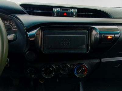 2020 Toyota HILUX 4 PTS DOBLE CAB BASE TM5 AAC VE DEL