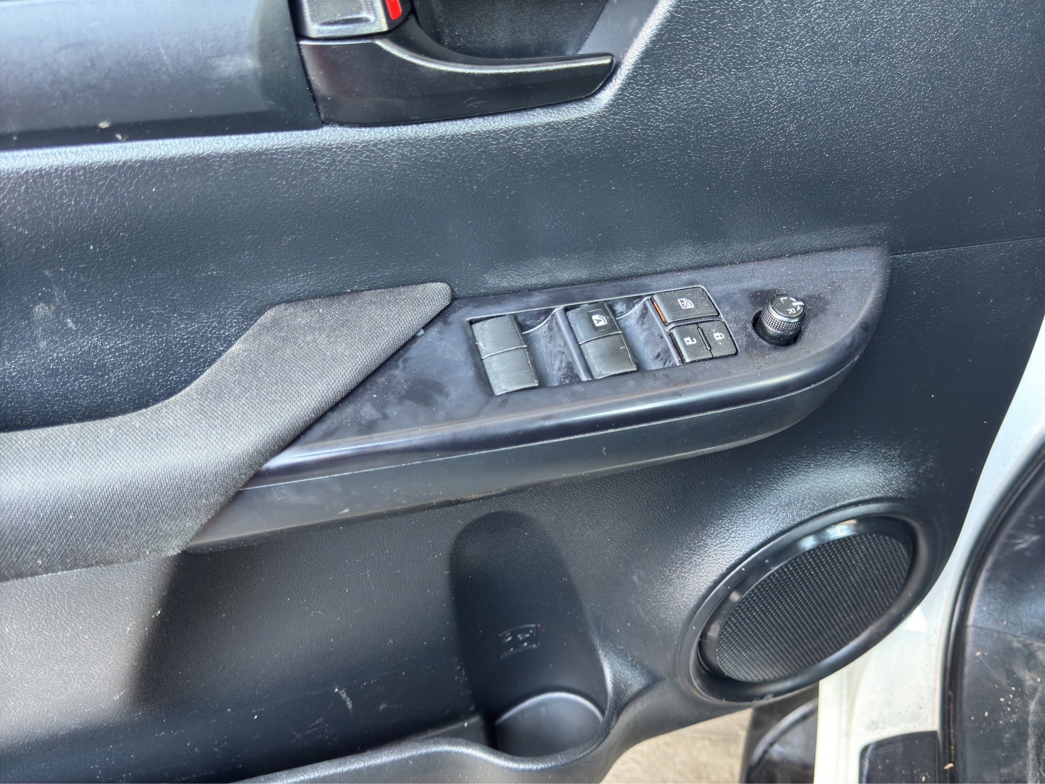 2022 Toyota HILUX 4 PTS DOBLE CAB SR TM5 AAC VE RA-17