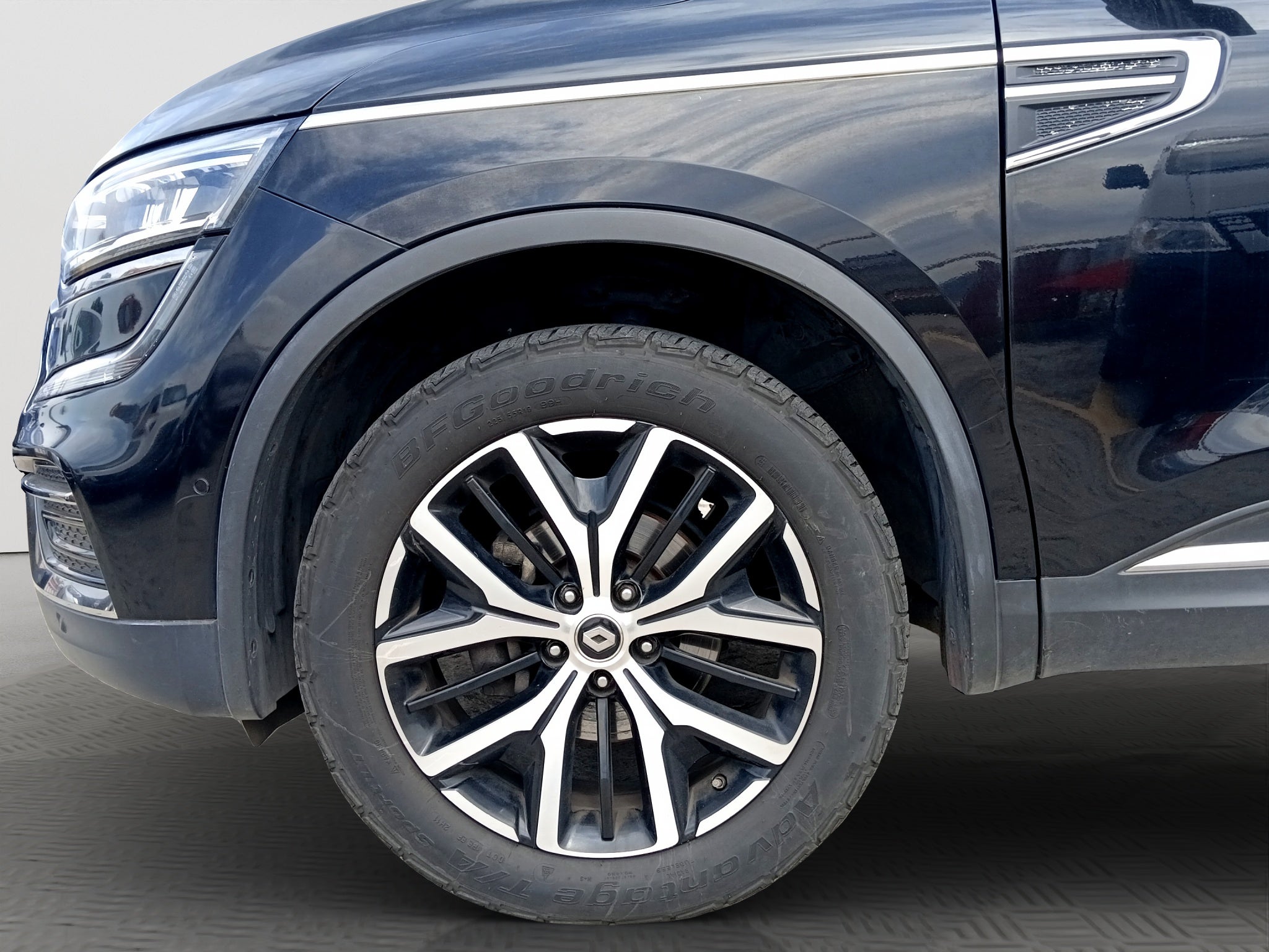 2023 RENAULT KOLEOS 5 PTS ICONIC CVT CLIMATRONIC PIEL GPS QCP RA-19