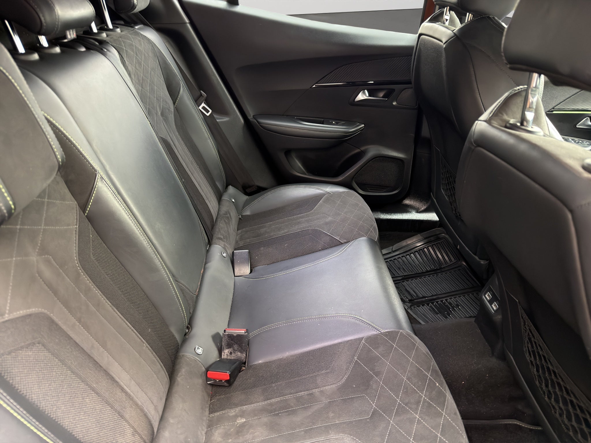 2022 PEUGEOT 2008 5 PTS GT LINE 12T 130 HP TA F LED TP RA-17