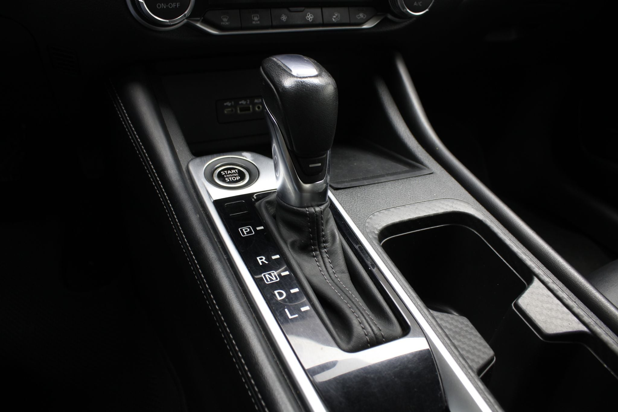 2023 Nissan Sentra 2.0 SR Platinum At