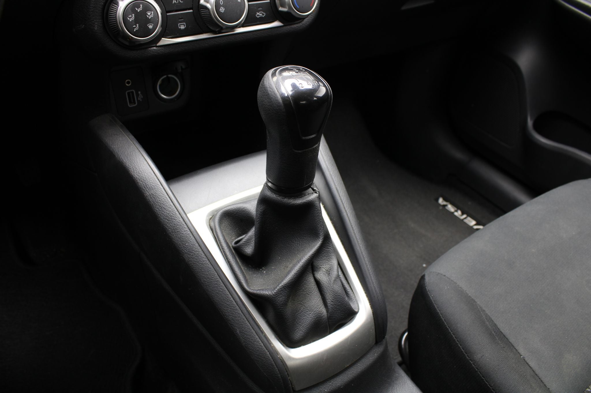 2023 Nissan Versa 1.6 Sense Mt