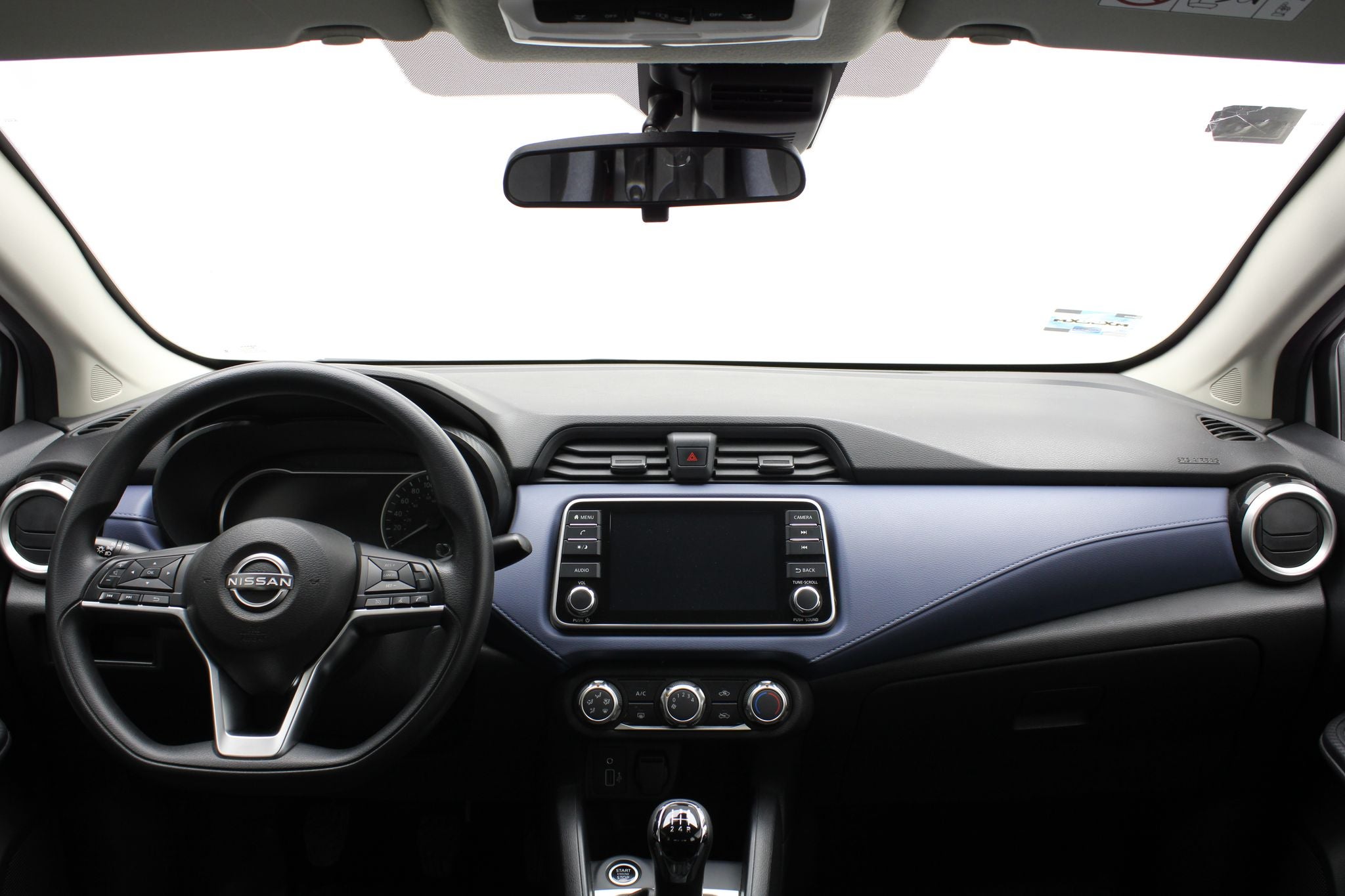 2023 Nissan Versa 1.6 Advance Mt