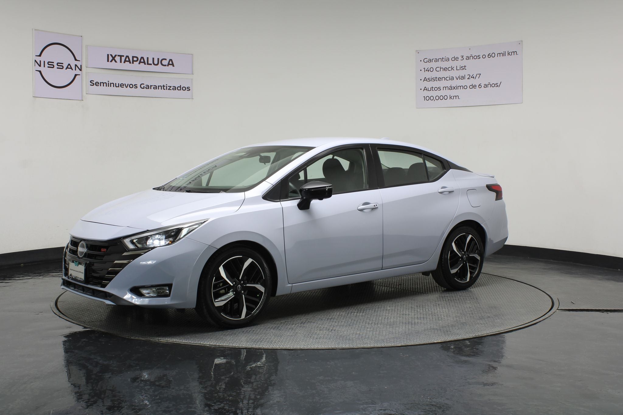 2023 Nissan Versa 1.6 Sr At