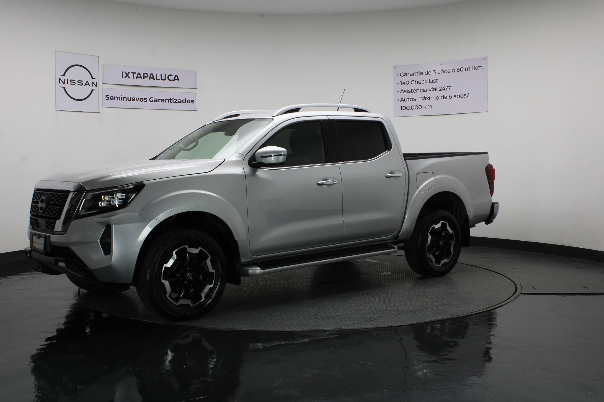 2024 Nissan Frontier 2.5 Le Platinum At