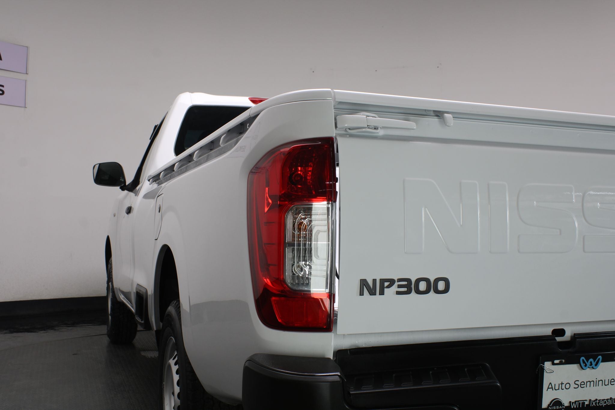 2021 Nissan NP300 2.5 Pick-up Dh Aa Pack Seg Mt