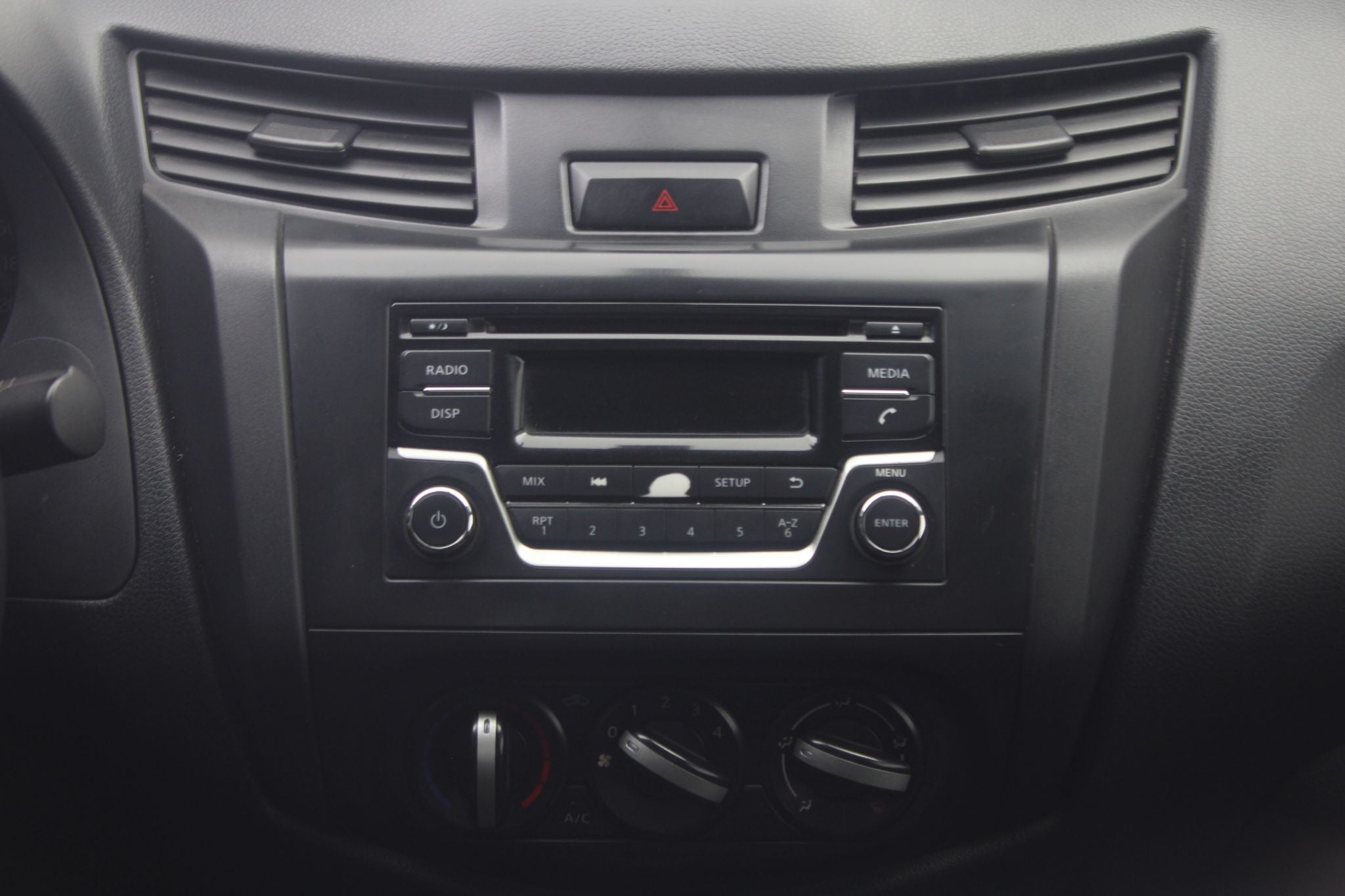 2021 Nissan NP300 2.5 Pick-up Dh Aa Pack Seg Mt