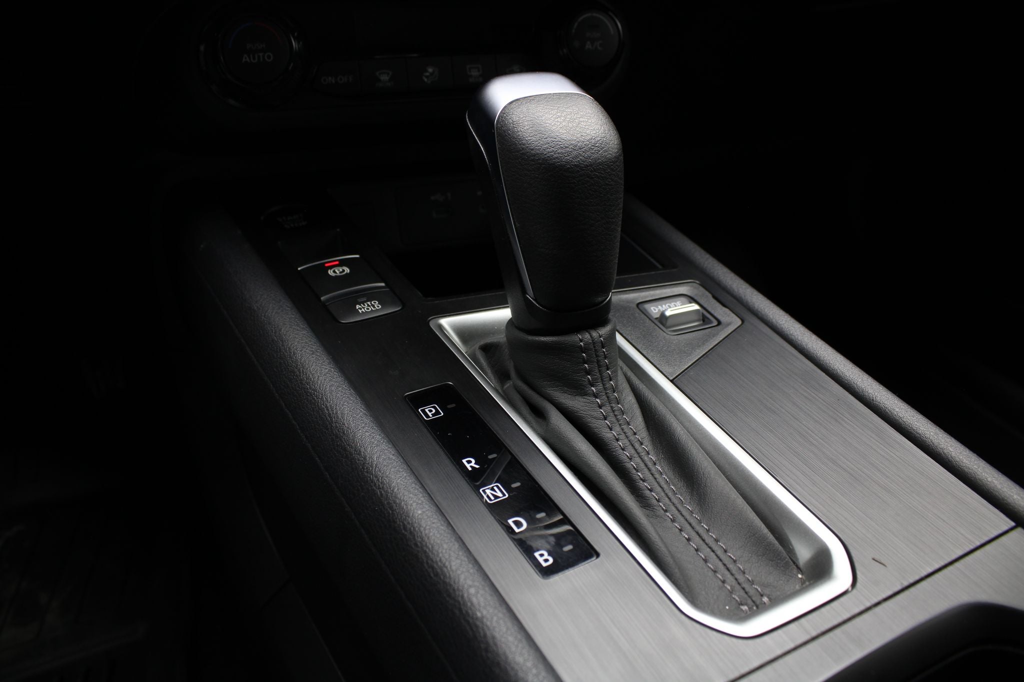 2025 Nissan Kicks 2.0 Advance At