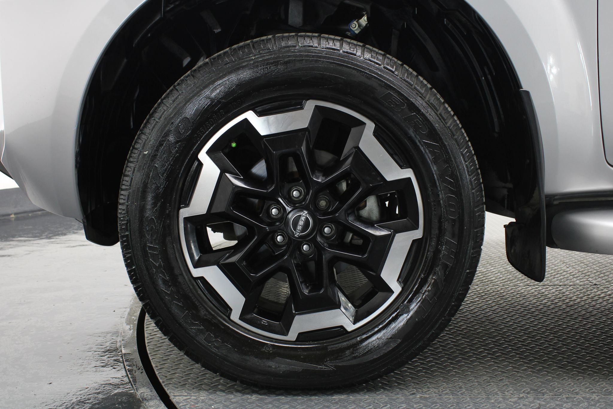 2023 Nissan Frontier 2.5 Le Platinum At