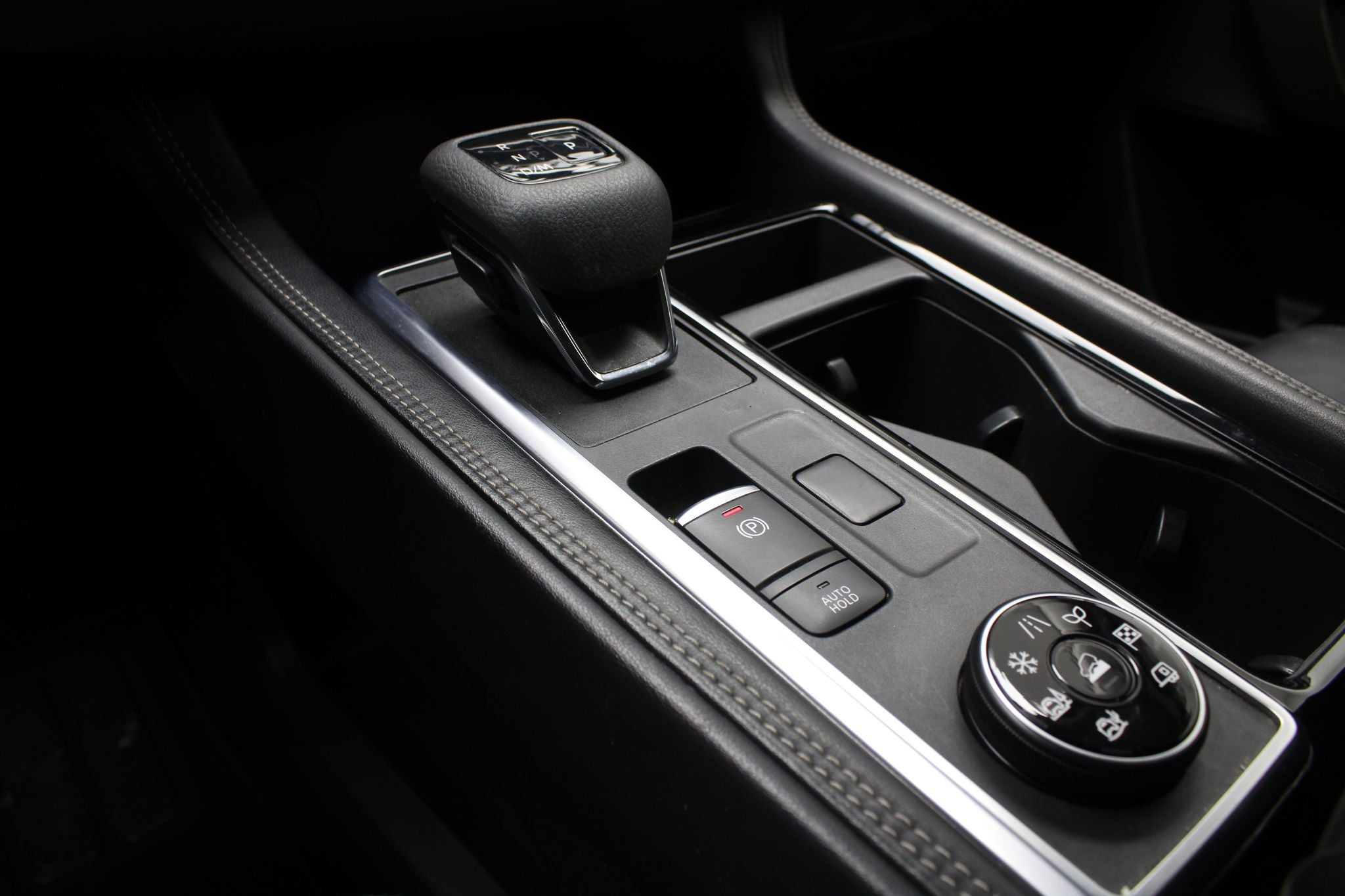 2023 Nissan Pathfinder 3.5 Platinum At