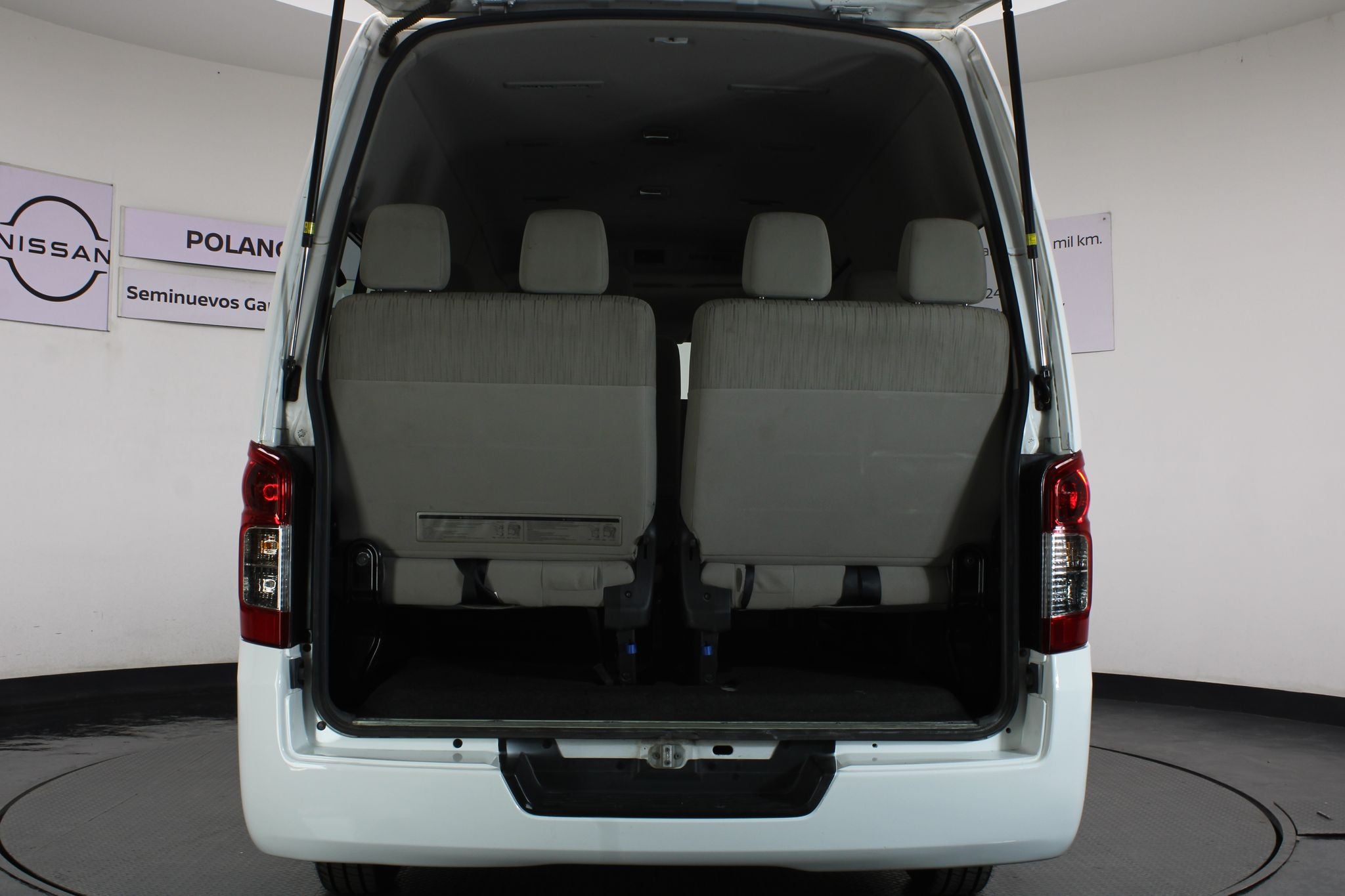 2022 Nissan Urvan 2.5 15 Pas Amplia Aa Mt