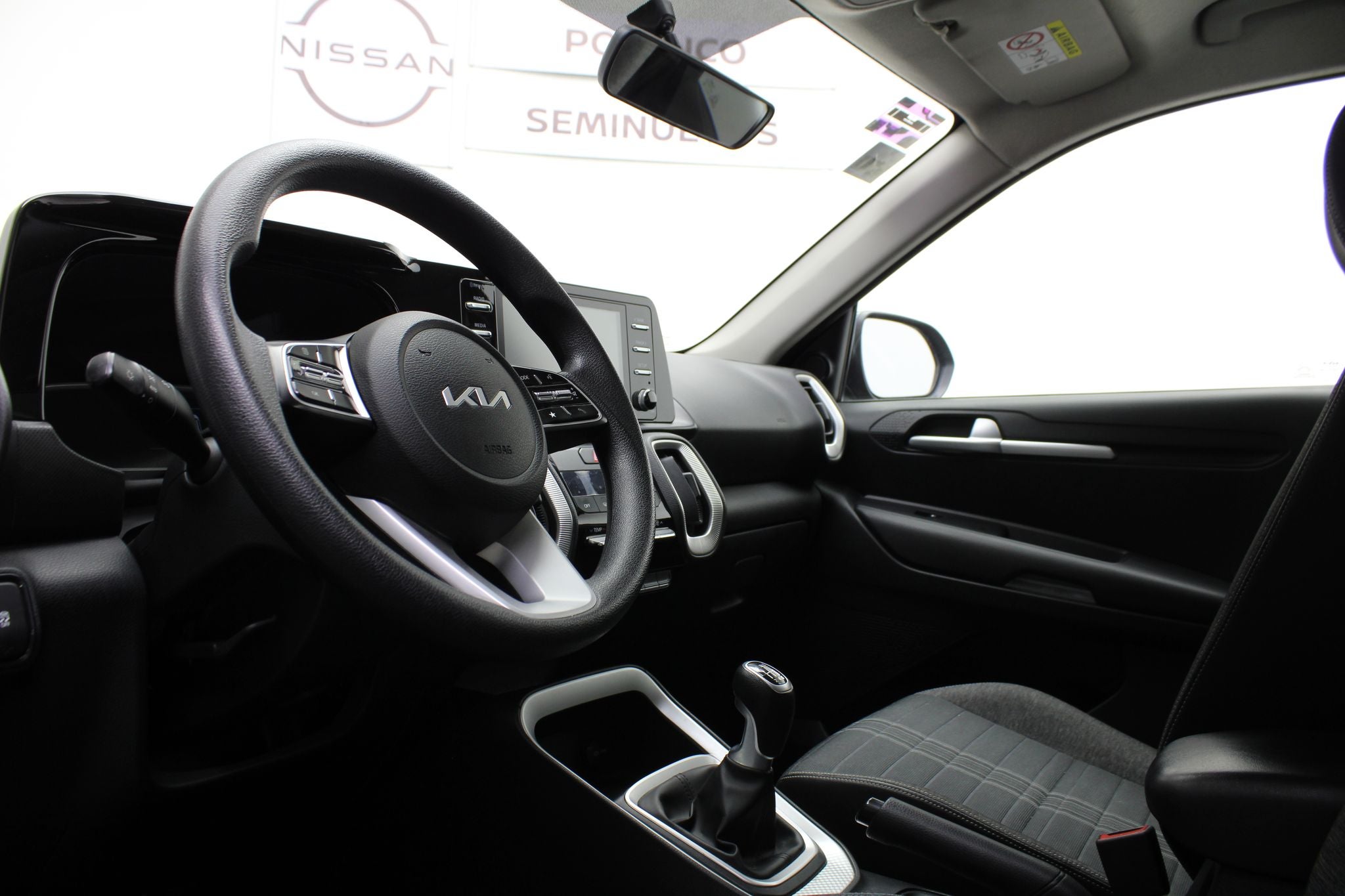 2024 Kia Sonet 1.5 Lx Mt