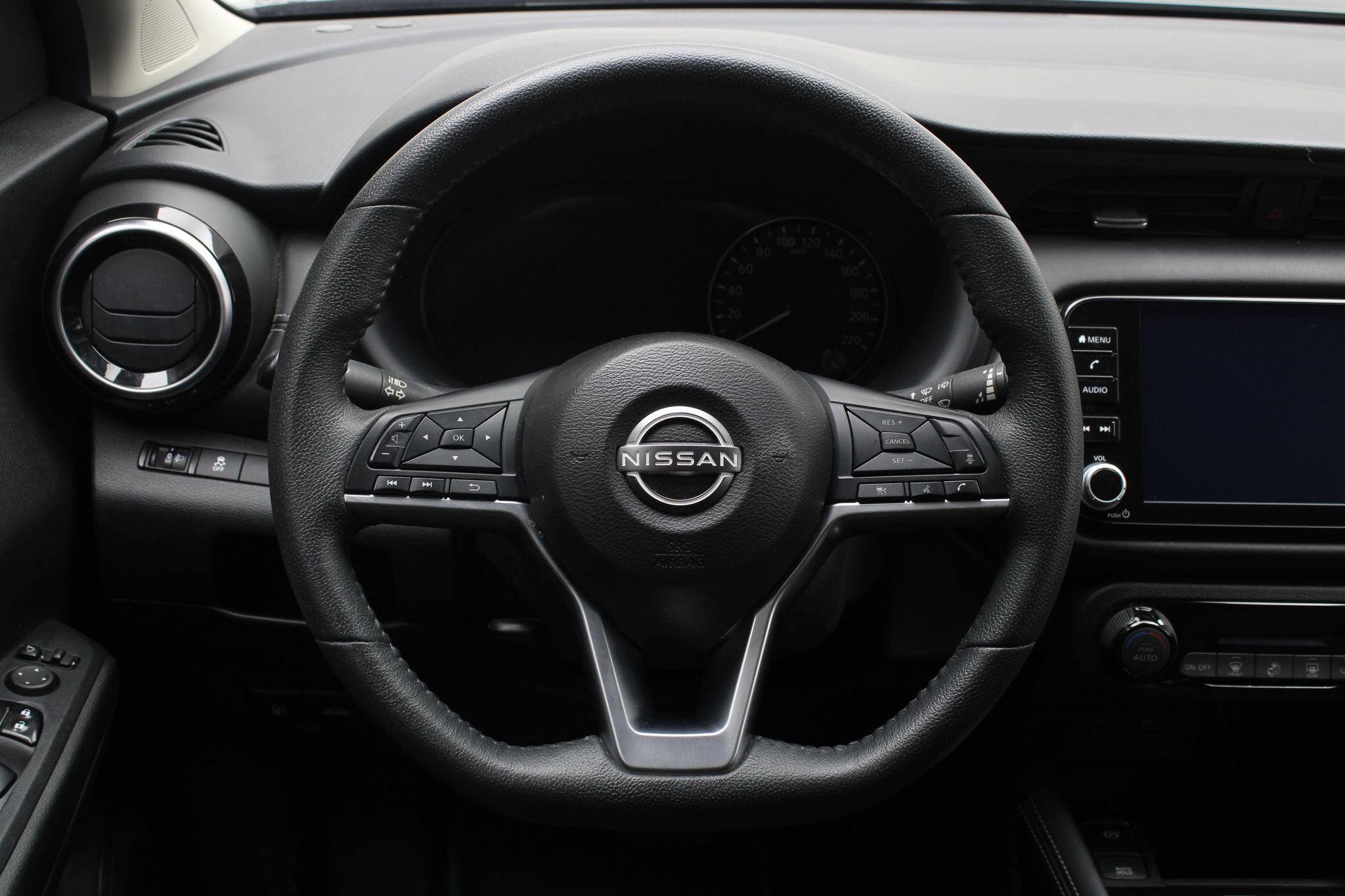 2023 Nissan Kicks E-Power Platinum