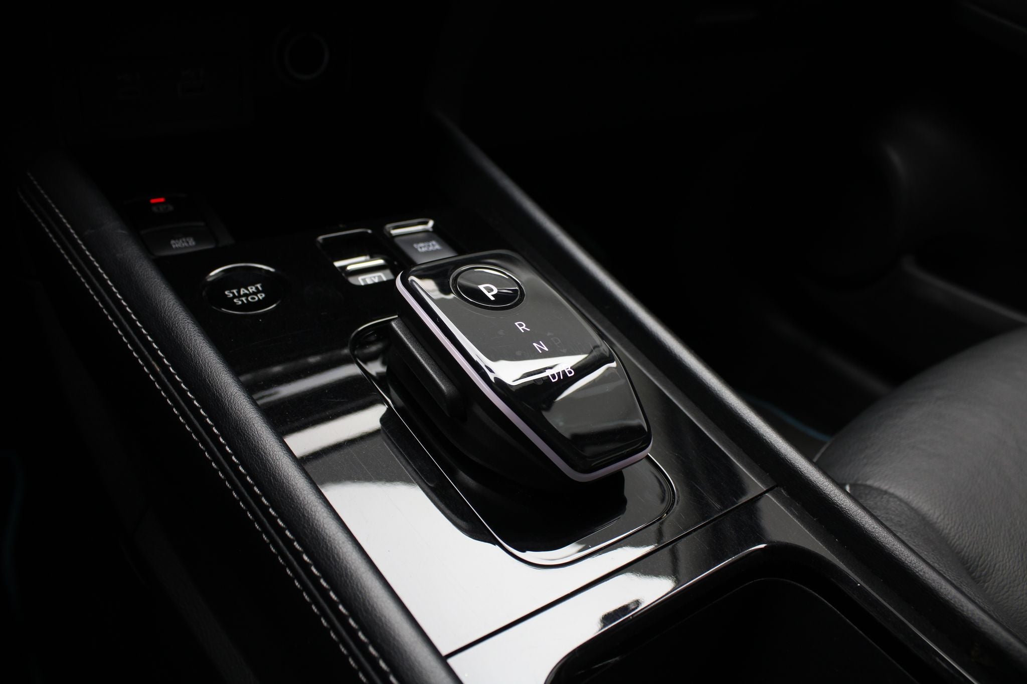 2025 Nissan Kicks E-Power Exclusive At