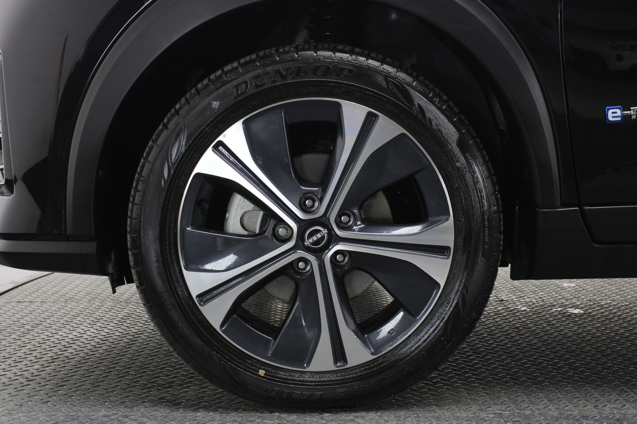 2025 Nissan Kicks E-Power Platinum At