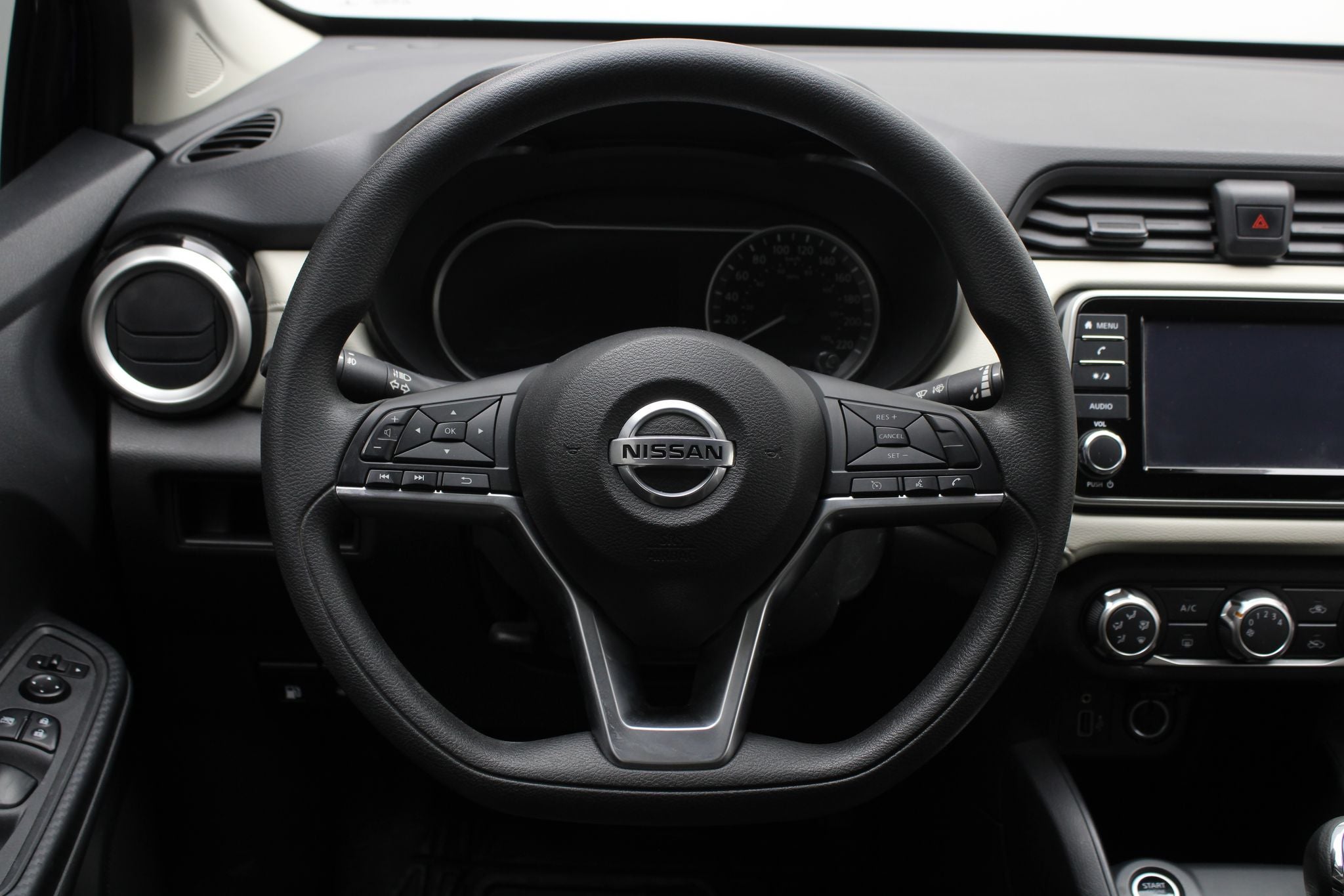 2021 Nissan Versa 1.6 Advance Mt