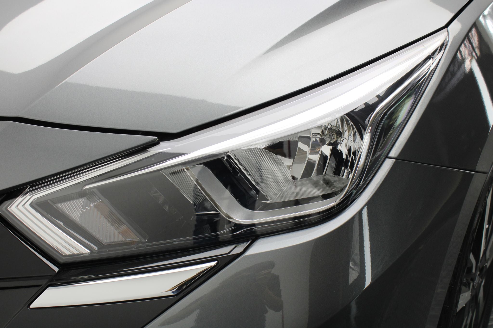 2025 Nissan Versa 1.6 Advance At