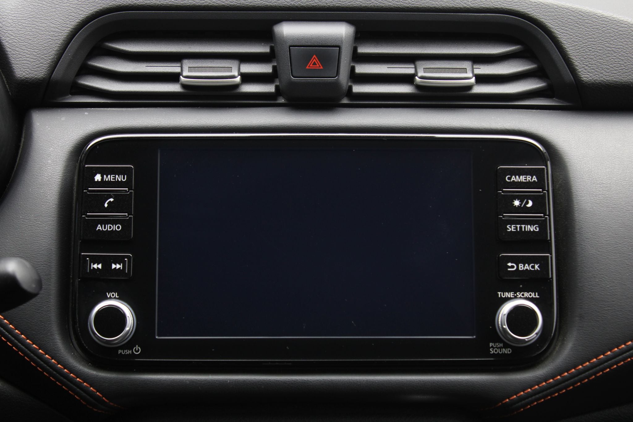 2024 Nissan Versa 1.6 SR At