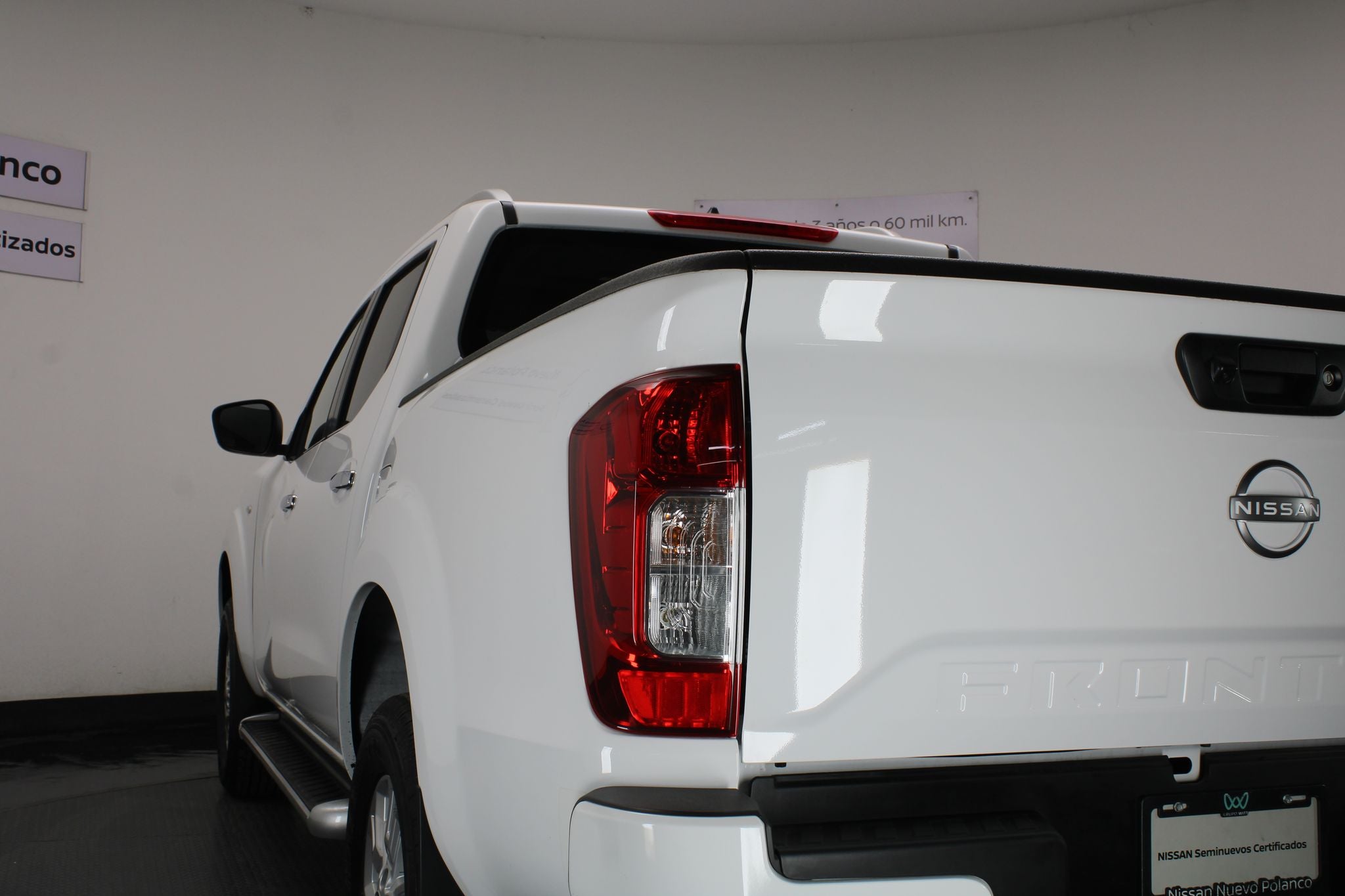 2025 Nissan Frontier 2.5 Doble Cabina LE 4x2 Mt